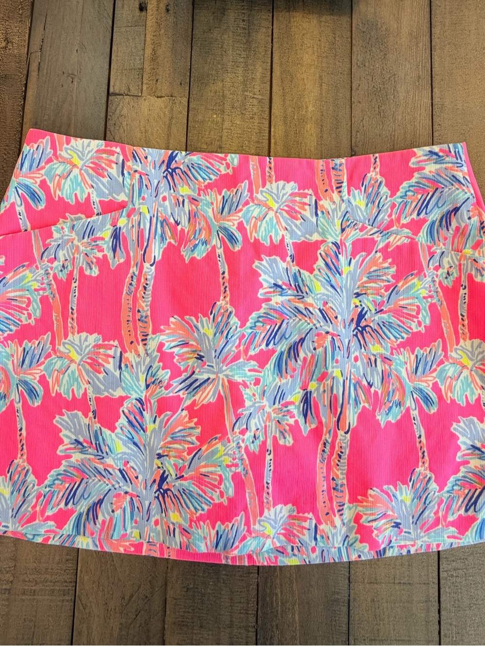 Lilly Pulitzer Hot Pink Palm-Print Skort - like new